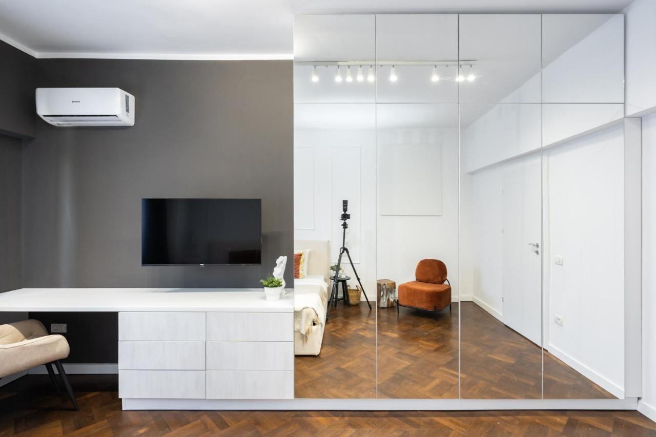 Elegant Two Bedrooms Apartment Bukarest Exteriör bild