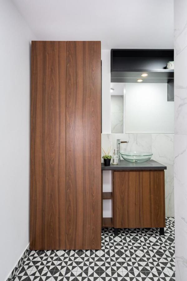Elegant Two Bedrooms Apartment Bukarest Exteriör bild