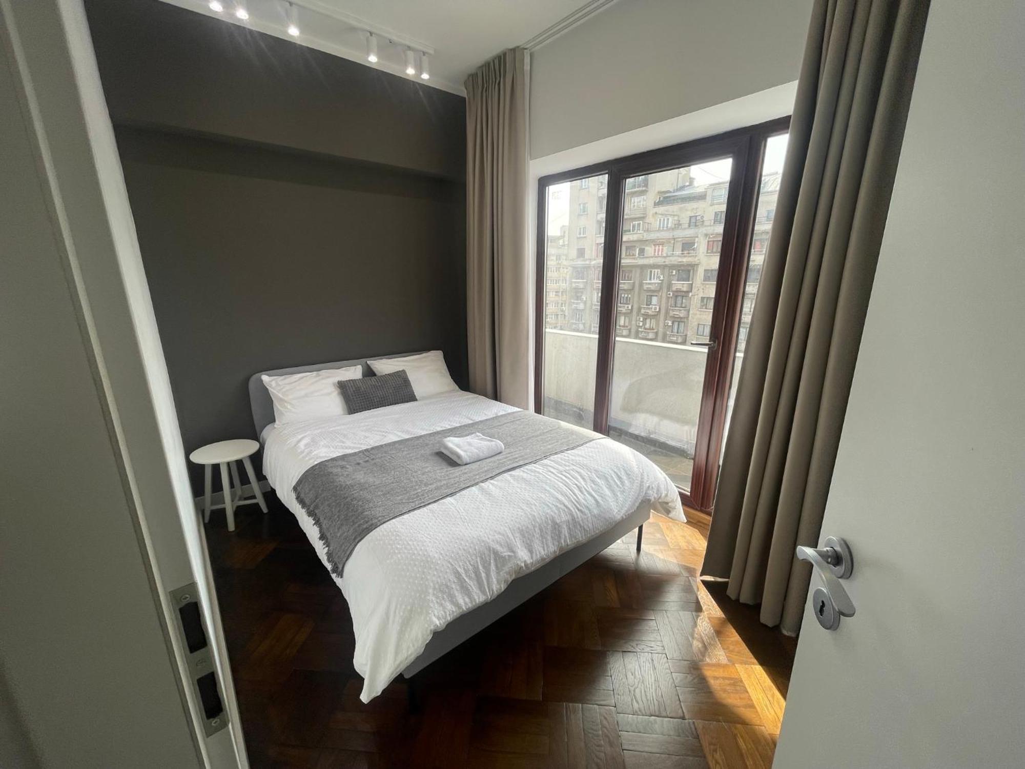 Elegant Two Bedrooms Apartment Bukarest Exteriör bild